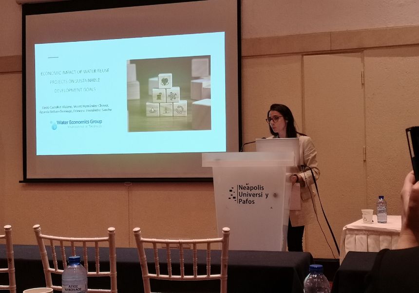 Presentació en el Simposio internacional en Chipre